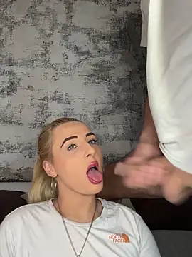 Snapshot of Strongqueen chatting on 17, 1, 2025 Strongqueen online show from 17, 1, 2025