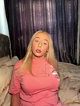 Strongqueen online show from 24, 7, 2026