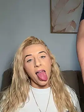 Snapshot of Strongqueen chatting on 3, 5, 2026 Strongqueen online show from 3, 5, 2026