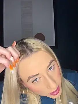 Snapshot of Strongqueen chatting on 7, 2, 2025 Strongqueen online show from 7, 2, 2025