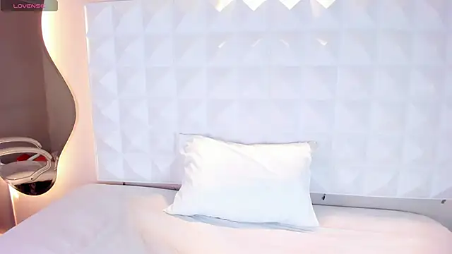 Crismat  online show from 14, 1, 2025