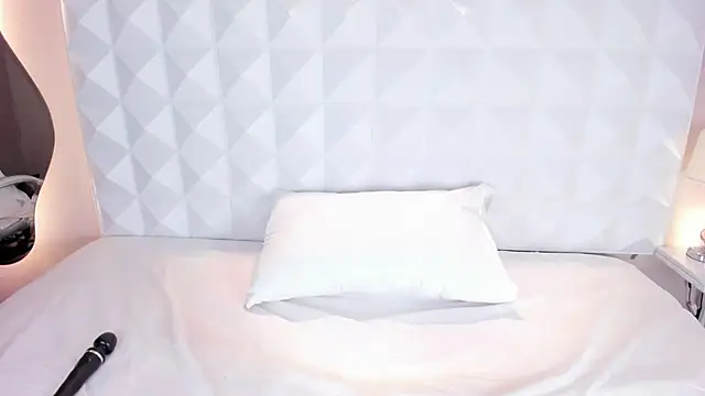 Crismat  online show from 5, 3, 2025