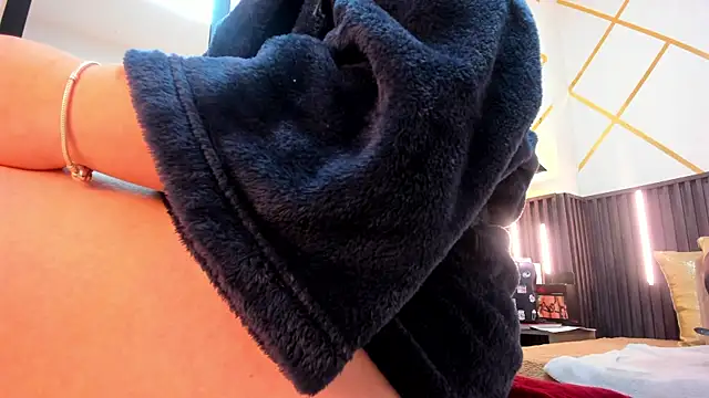  rebecca1 online show from 8, 11, 2025