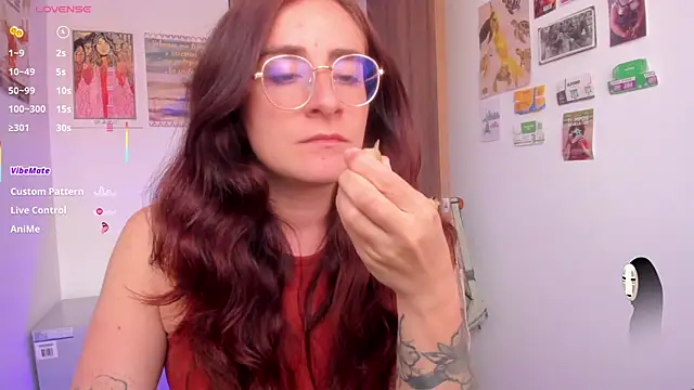 Snapshot of linda_giggle chatting on 5, 6, 2026 linda giggle online show from 5, 6, 2026