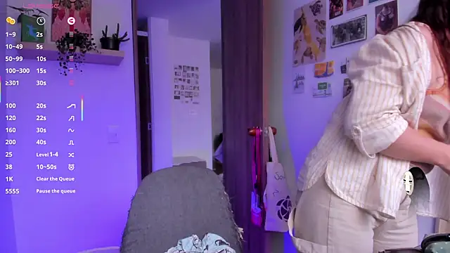 Snapshot of linda_giggle chatting on 19, 6, 2026 linda giggle online show from 19, 6, 2026
