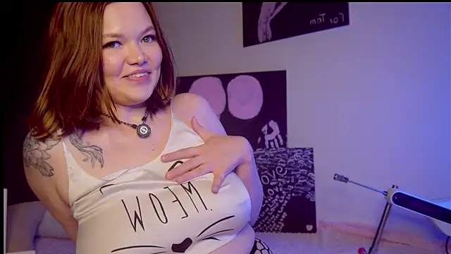 Snapshot of mary_lunar chatting on 23, 7, 2026 mary lunar online show from 23, 7, 2026