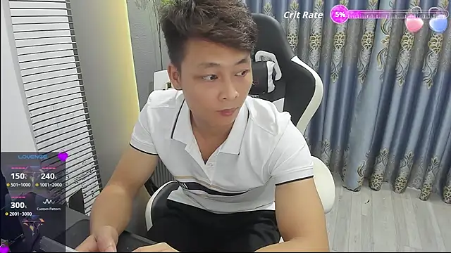Snapshot of Naughty--asian chatting on 5, 7, 2026 Naughty--asian online show from 5, 7, 2026