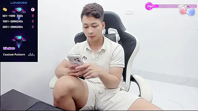 Naughty--asian online show from 3, 5, 2026