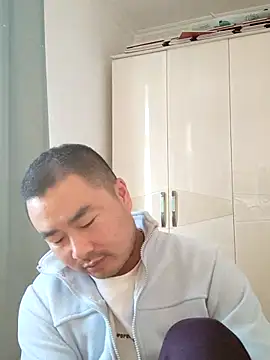 Snapshot of guozuo chatting on 13, 11, 2025 guozuo online show from 13, 11, 2025