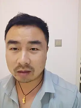 Snapshot of guozuo chatting on 9, 10, 2025 guozuo online show from 9, 10, 2025