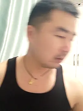 Snapshot of guozuo chatting on 4, 11, 2025 guozuo online show from 4, 11, 2025