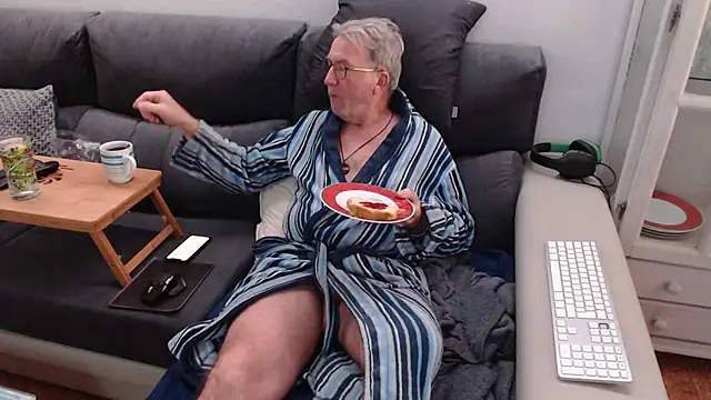 Nudelschwanz online show from 3, 3, 2025