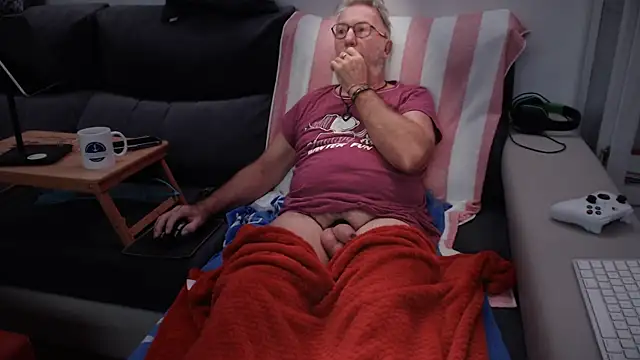 Nudelschwanz online show from 11, 10, 2025