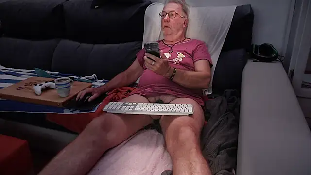 Nudelschwanz online show from 8, 10, 2025