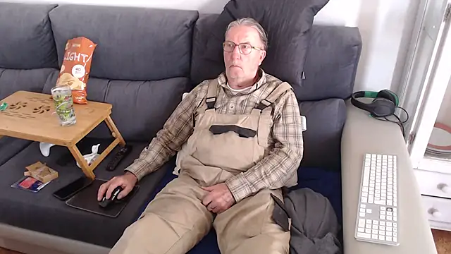 Nudelschwanz online show from 10, 3, 2025