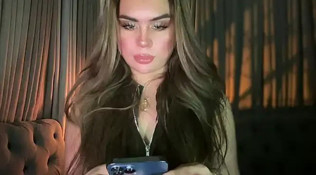 Snapshot of Mistress_supreme chatting on 30, 1, 2025 Mistress supreme online show from 30, 1, 2025