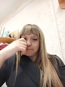 Snapshot of Office_Albertina chatting on 28, 5, 2026 Office Albertina online show from 28, 5, 2026