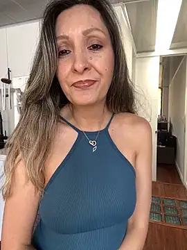 Snapshot of antonnella_2 chatting on 14, 5, 2026 antonnella 2 online show from 14, 5, 2026