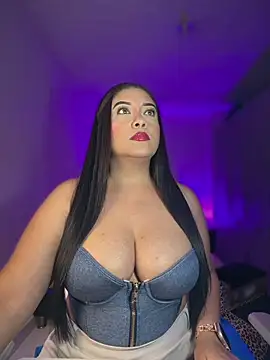 Snapshot of cami_ortiz__ chatting on 29, 5, 2026 cami ortiz online show from 29, 5, 2026