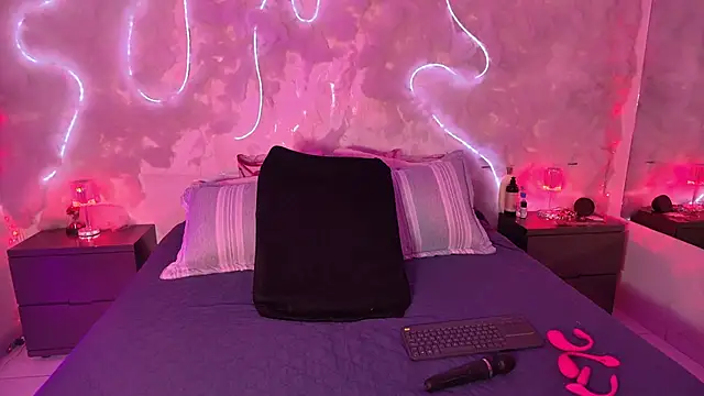 emmajohnss online show from 15, 2, 2026