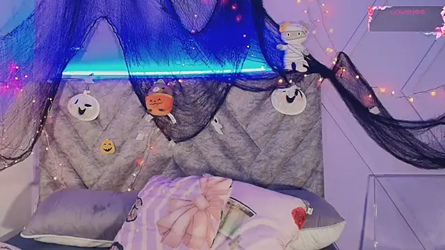 emmajohnss online show from 29, 10, 2025