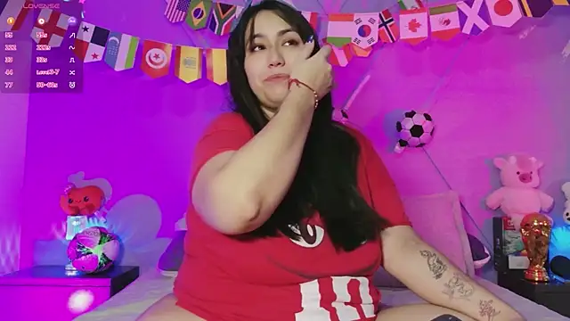 Snapshot of emmajohnss chatting on 30, 6, 2026 emmajohnss online show from 30, 6, 2026