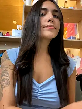 Snapshot of DaphneUwu chatting on 14, 9, 2025 DaphneUwu online show from 14, 9, 2025