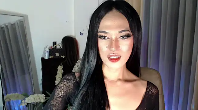 Ts-Glamourosa online show from 15, 3, 2025