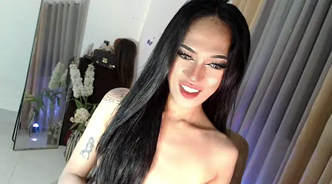 Ts-Glamourosa online show from 13, 3, 2025