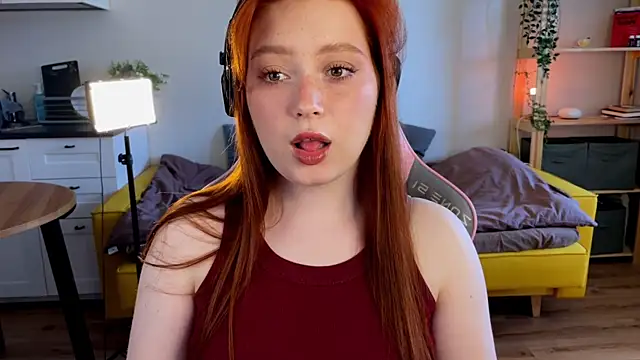 Snapshot of Sofy_Benson chatting on 14, 5, 2026 Sofy Benson online show from 14, 5, 2026