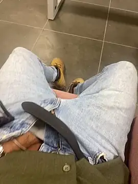 amyalaruz34ist online show from 13, 11, 2025