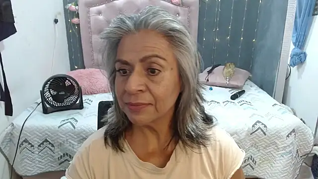 Snapshot of lalisha_96 chatting on 19, 11, 2025 lalisha 96 online show from 19, 11, 2025