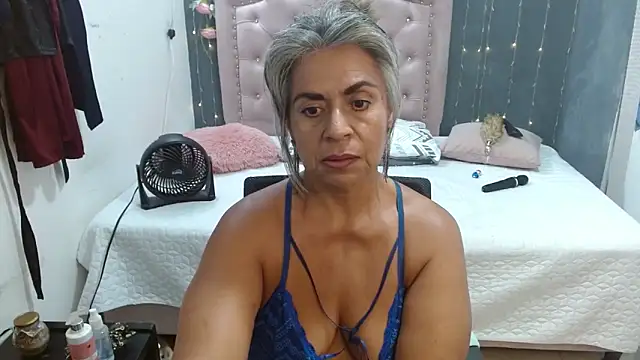 Snapshot of lalisha_96 chatting on 31, 10, 2025 lalisha 96 online show from 31, 10, 2025