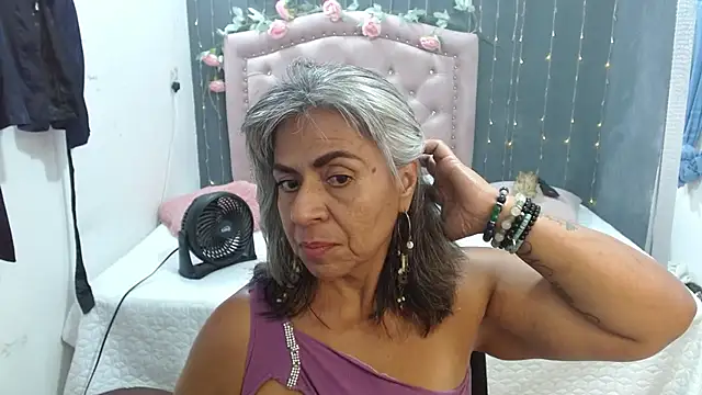 Snapshot of lalisha_96 chatting on 1, 11, 2025 lalisha 96 online show from 1, 11, 2025