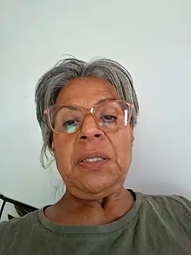 Snapshot of lalisha_96 chatting on 11, 10, 2025 lalisha 96 online show from 11, 10, 2025