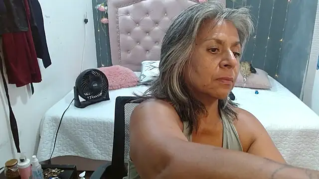 Snapshot of lalisha_96 chatting on 30, 10, 2025 lalisha 96 online show from 30, 10, 2025