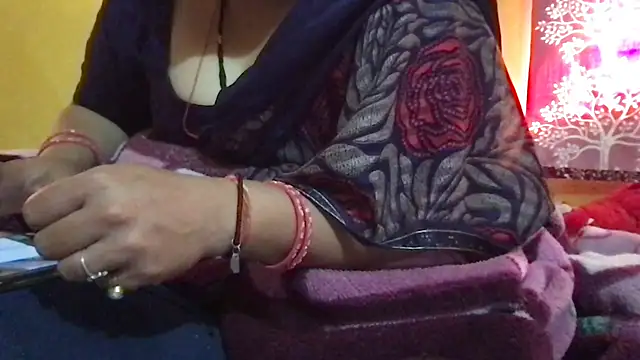 Riyasingh9 online show from 4, 11, 2025