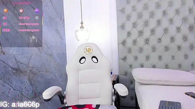 aria paul online show from 22, 10, 2025