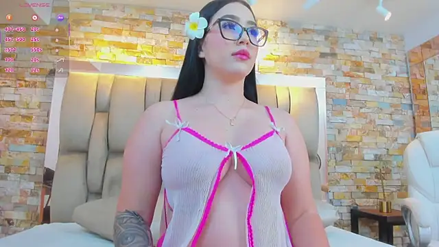 Snapshot of aria_paul chatting on 25, 4, 2026 aria paul online show from 25, 4, 2026