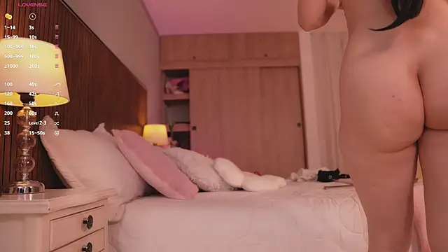 tatikiss  online show from 12, 1, 2026