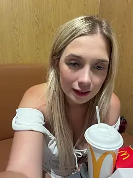 CherryAuroraa online show from 16, 7, 2026