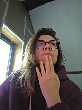 Lina lou4 online show from 15, 2, 2026