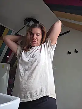 Lina lou4 online show from 9, 6, 2026