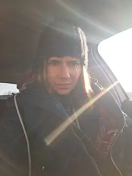 Lina lou4 online show from 13, 1, 2026