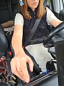 Lina lou4 online show from 7, 3, 2026