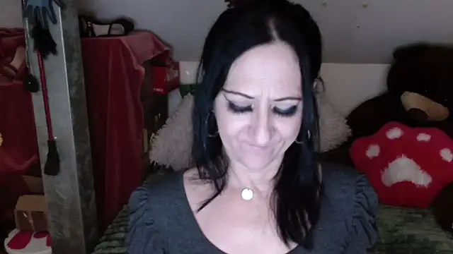 DebraMilf online show from 31, 1, 2025