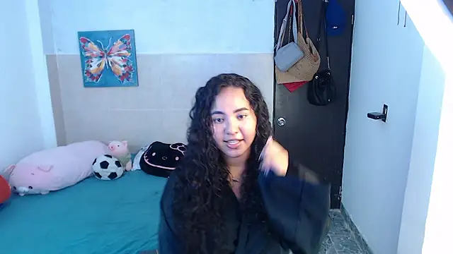 Snapshot of luciana_keating chatting on 28, 3, 2026 luciana keating online show from 28, 3, 2026