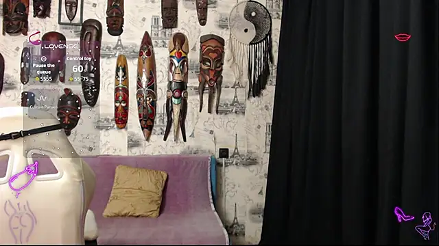 CrazyLaGirl online show from 18, 11, 2025