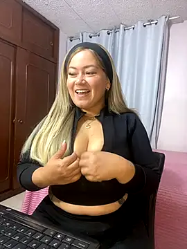 Melissa Bianco online show from 9, 11, 2025