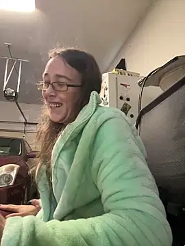 Dakota 02 online show from 19, 2, 2025